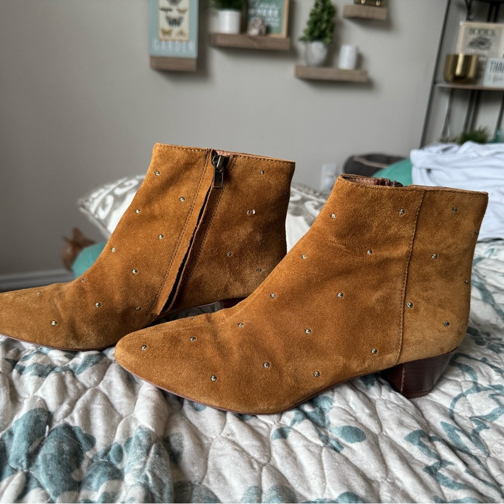 Madewell Bea Boot suede brown ankle boots, size 6